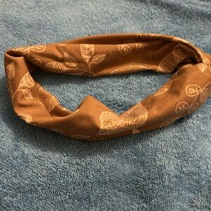 Vintage Headband with autumn leaves pattern